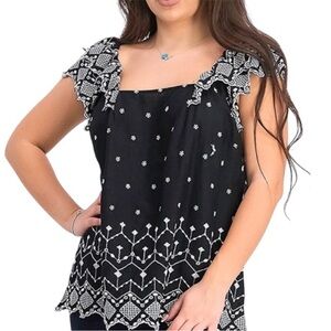 NWT Old Navy Black/White Embroidered Peasant Blouse. Size Large.